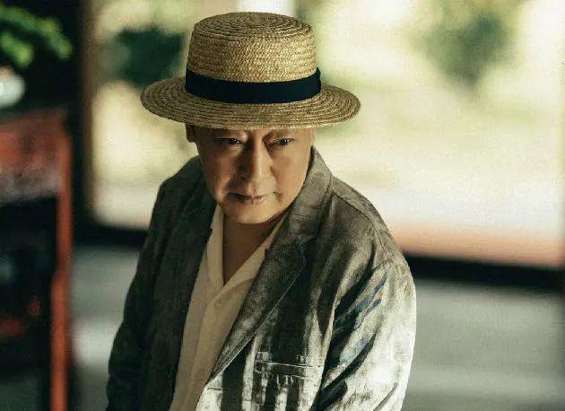 從“我想吃魚(yú)了”到“高啟強(qiáng)二手車(chē)” 餐飲與二手市場(chǎng)跨界融合的消費(fèi)新場(chǎng)景